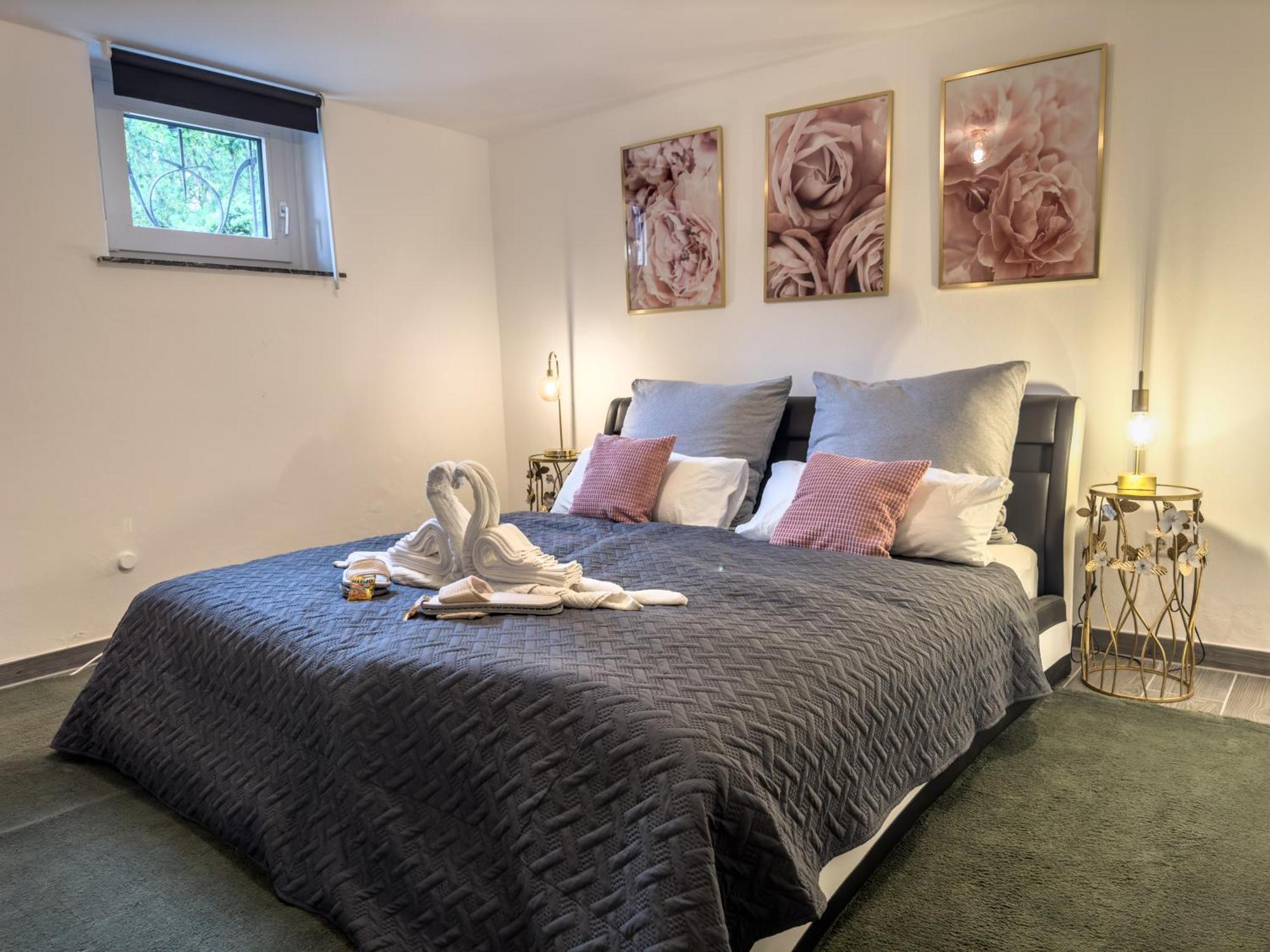 Souterrain Apartment Mit Eigenem Eingang Und Terasse Зарщед Екстериор снимка